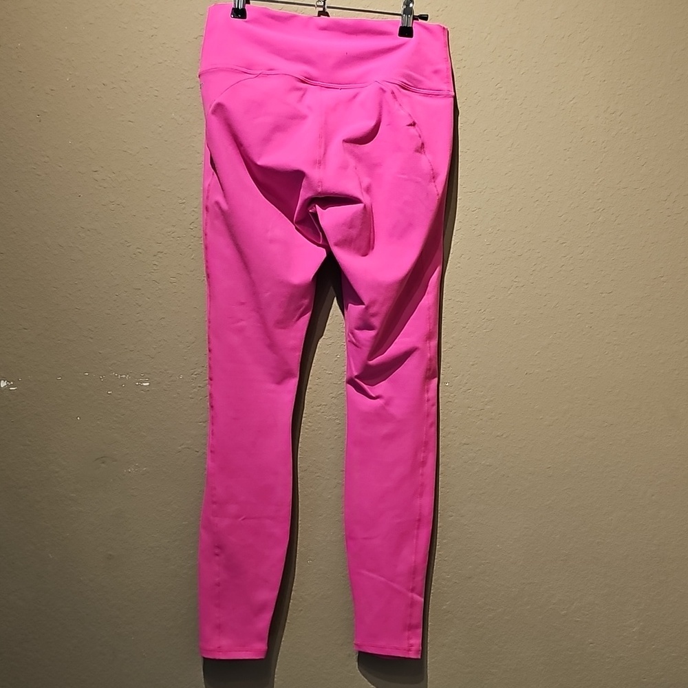 Fabletics PowerHold Pink Leggings Size Medium - Picture 4 of 4